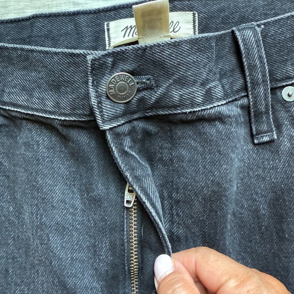 Madewell Denim Mid Rise Front Slit Midi Black Skirt Size 32 - Picture 4 of 7